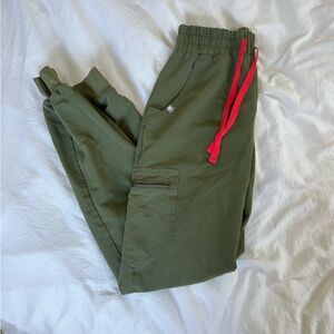 Dark Olive tall/XS high waisted Zamora scrub jogger